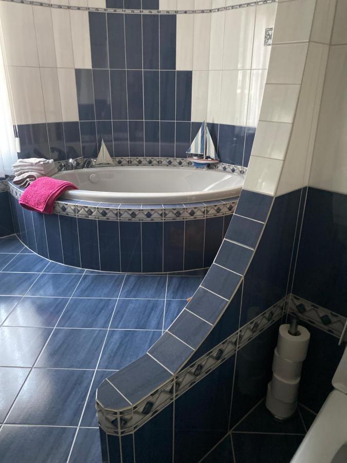 La Maison Du Petit Bonheur Moutier Buitenkant foto